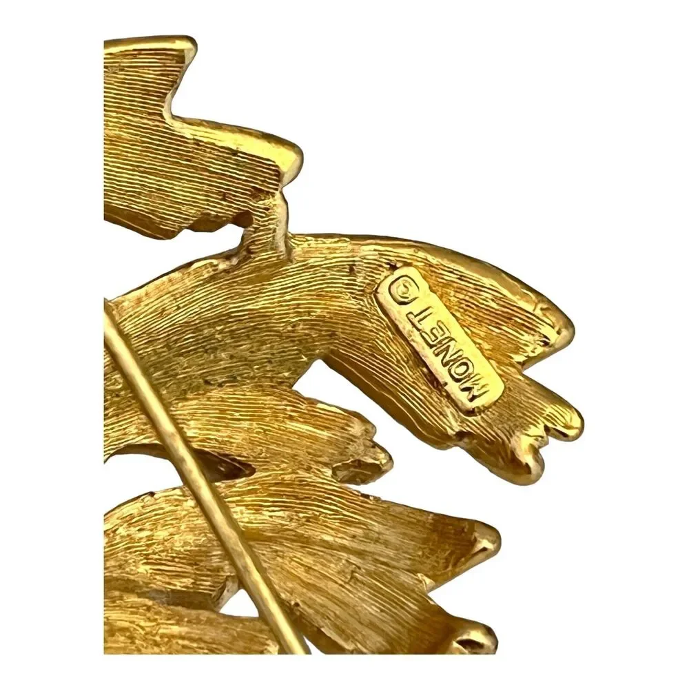Vintage 1980s Monet Textured Brooch Gold Tone Pin - 8U
